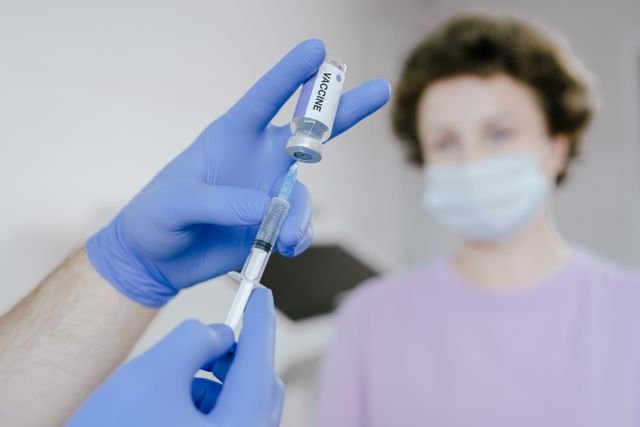 vaccination pharmacy Calgary