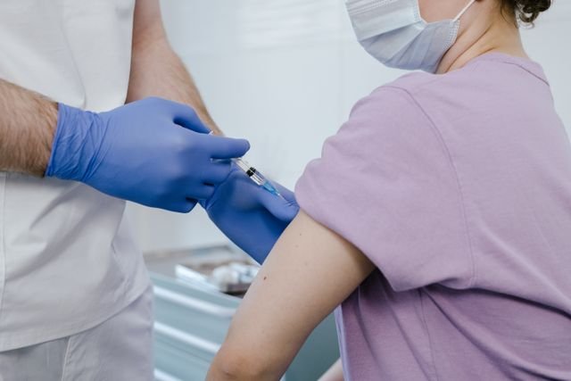 vaccination pharmacy Calgary